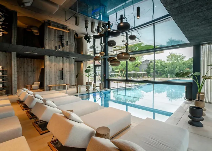 Wellness & Thermal Retreat Muehlbach 4* Бад-Фюссінг