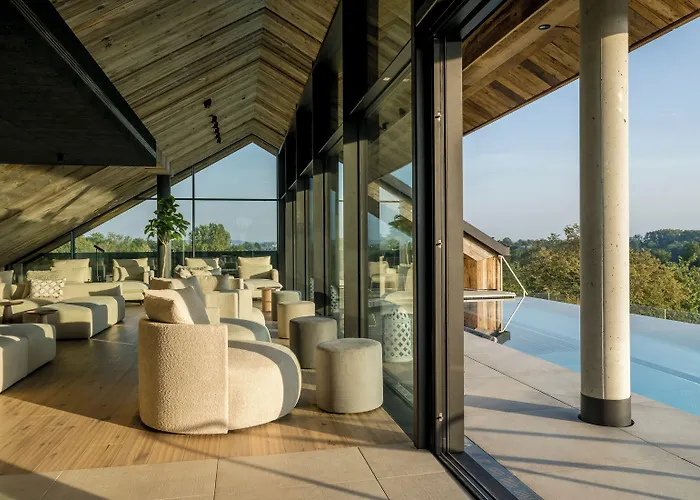 Готель Wellness & Thermal Retreat Muehlbach 4*