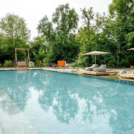 Отель Wellness & Thermal Retreat Muehlbach 4*