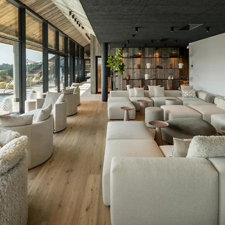Отель Wellness & Thermal Retreat Muehlbach Бад-Фюссинг