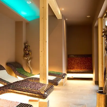 Отель Wellness & Thermal Retreat Muehlbach