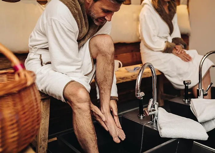 Wellness & Thermal Retreat Muehlbach 巴特法兴格