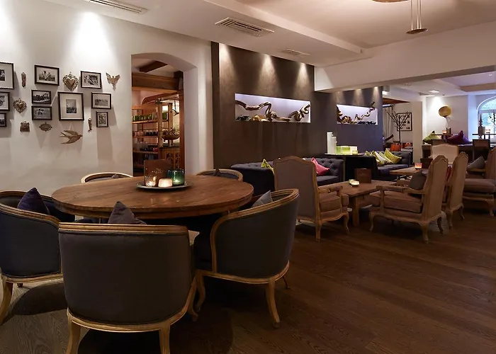 Wellness & Thermal Retreat Muehlbach 巴特法兴格