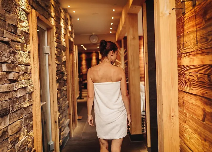 Wellness & Thermal Retreat Muehlbach 4* 巴特法兴格